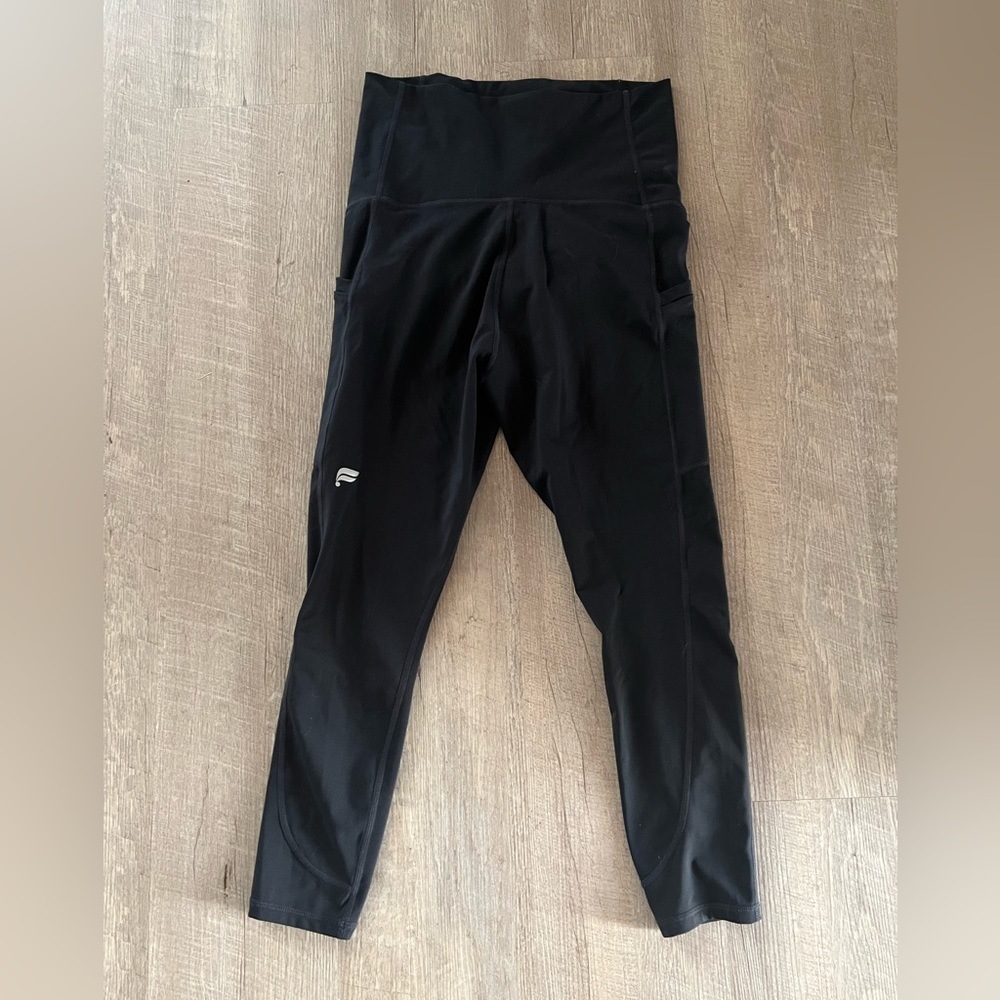 Small Fabletics Maternity PureLuxe Leggings 7/8
